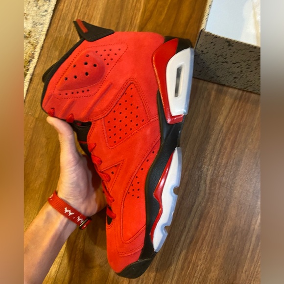 Jordan 6 toro bravo - Picture 2 of 9